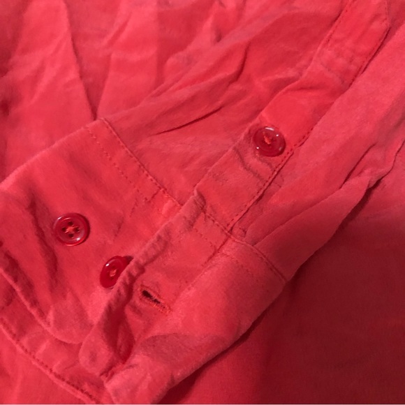 Equipment Femme Button up 100% Silk Coral Pink Top SZ S - Picture 5 of 8